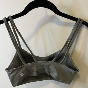 Lululemon like a cloud bra